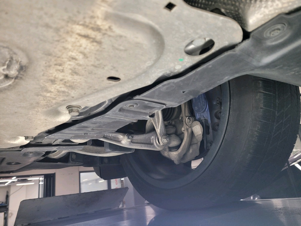 BMW X6 снимка BMW X6