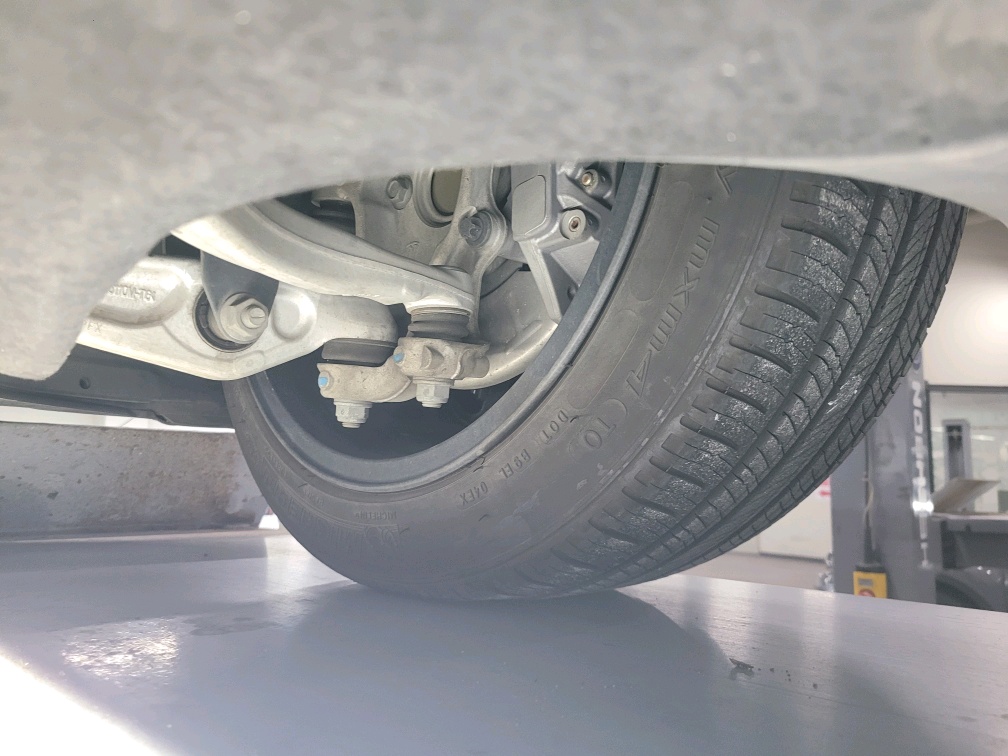 Model 3 Standard Range Plus Rwd — miniaturë 36