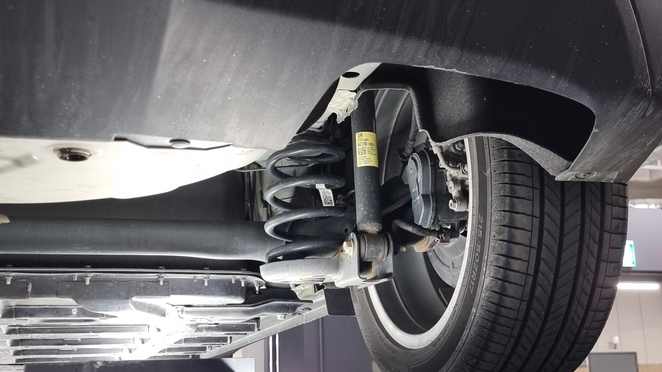 Chevrolet Bolt EUV снимка Chevrolet Bolt EUV