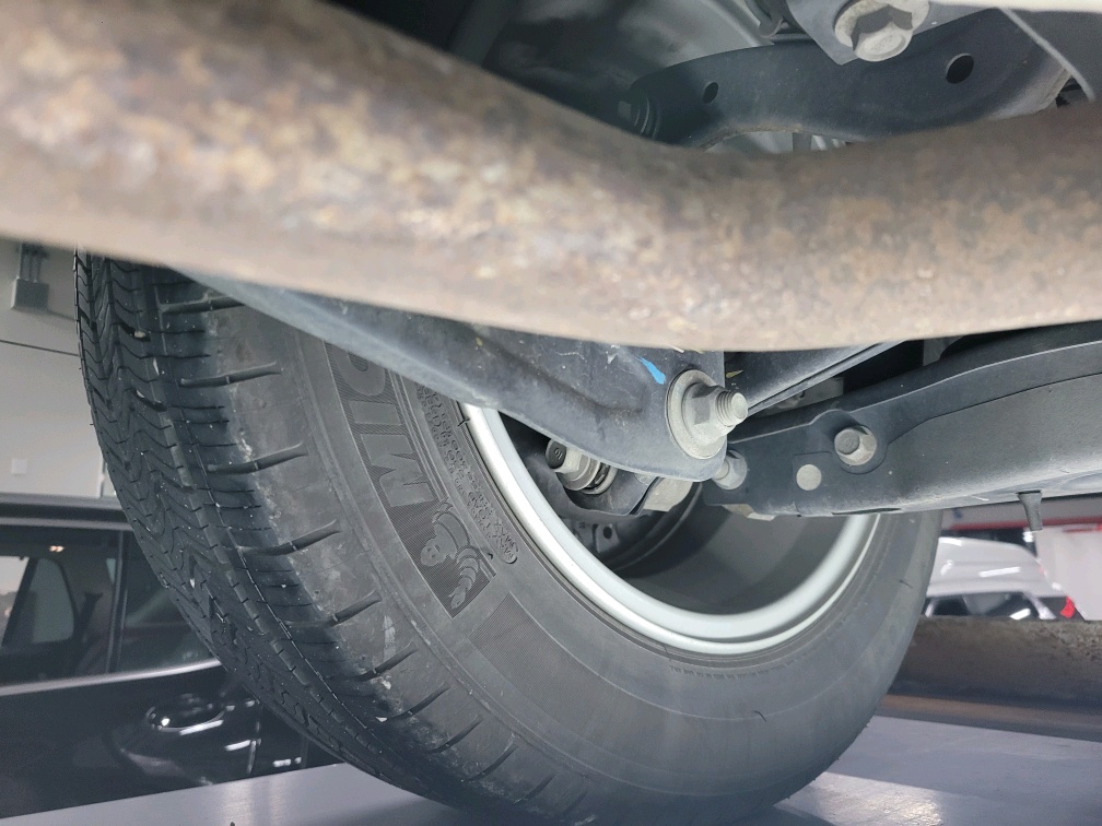Kia Niro снимка Kia Niro