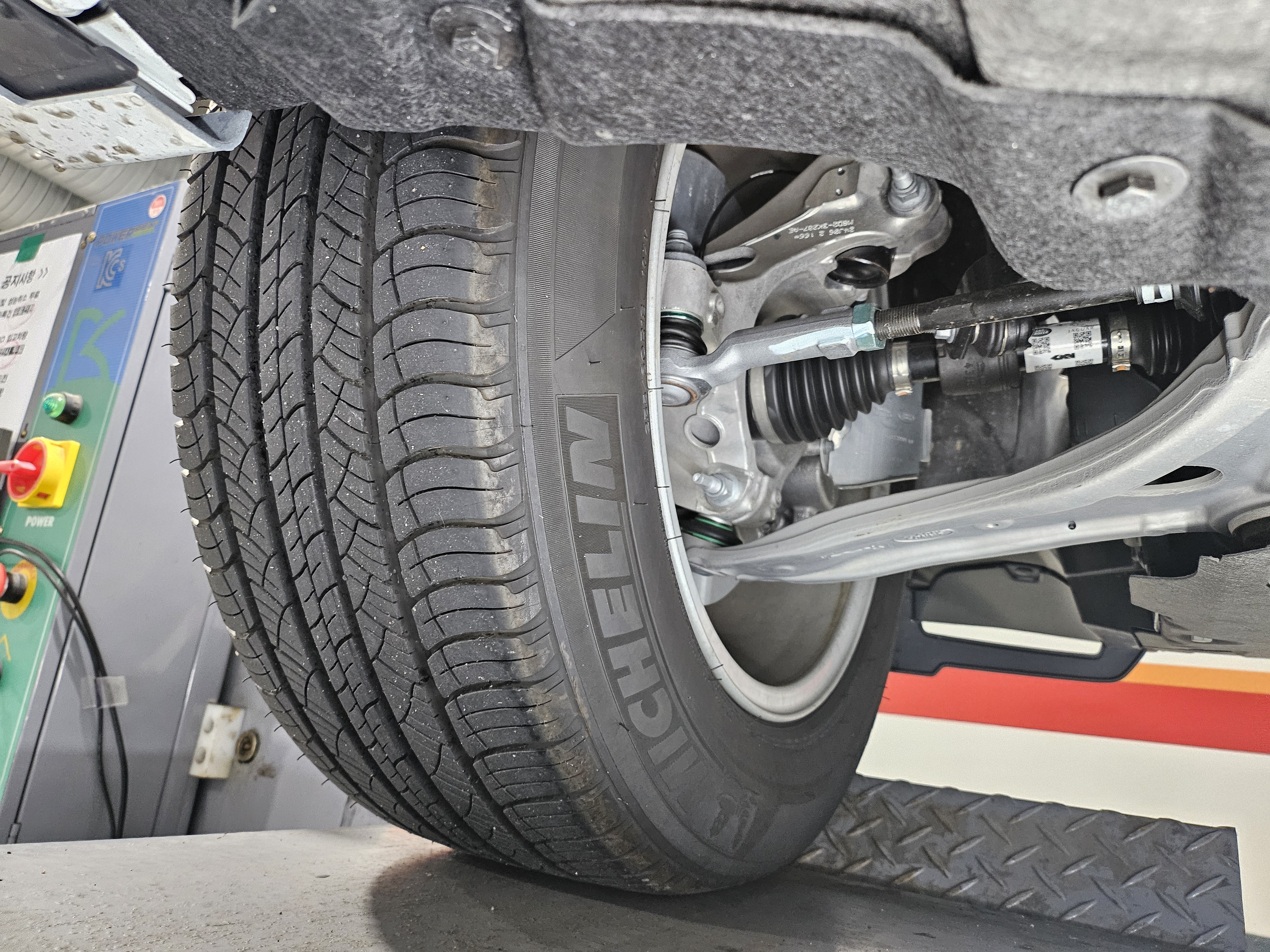 Land Rover Discovery Sport снимка Land Rover Discovery Sport