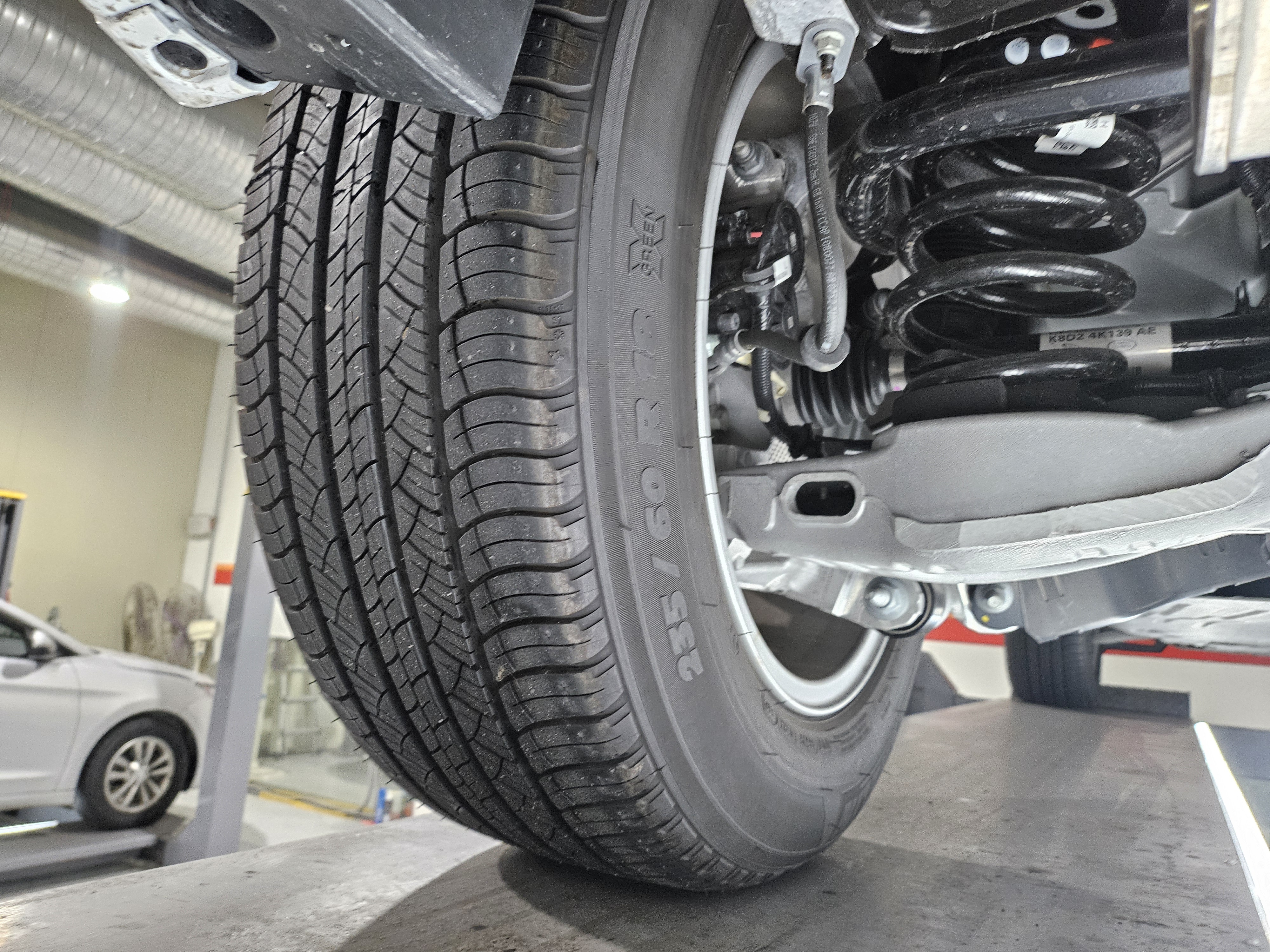 Land Rover Discovery Sport снимка Land Rover Discovery Sport