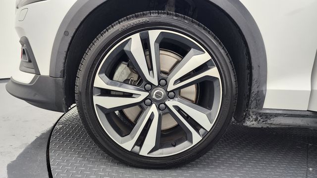 V60 Cross Country 2nd generation T5 Pro AWD