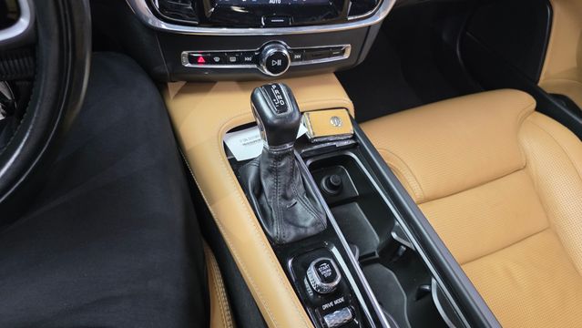 V90 Cross Country T5 Pro AWD