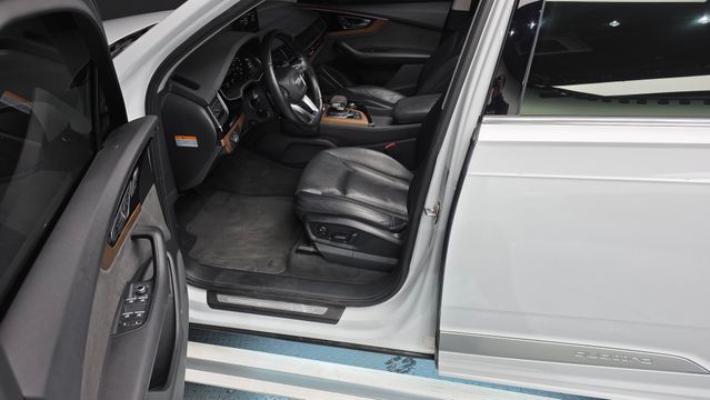 Q7 (4M) 35 TDI Quattro Premium Tech