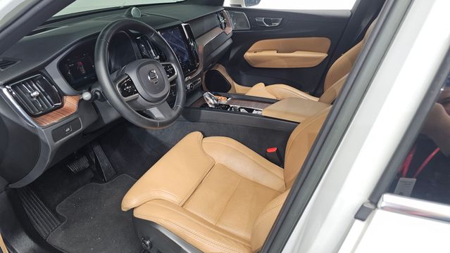 XC60 2nd generation B6 Ultimate Bright