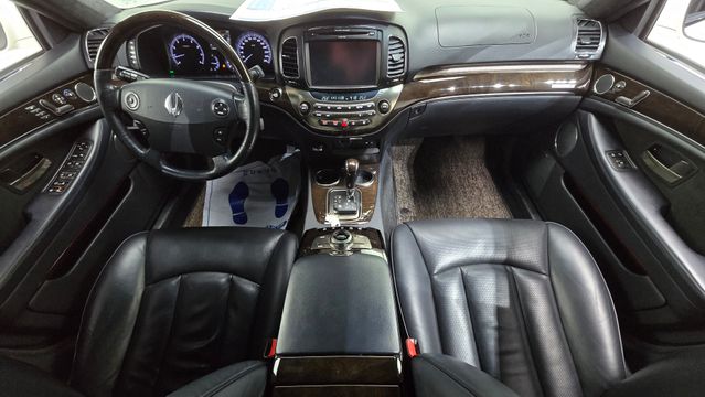 New Chairman WCW700 4TRONIC Luxury