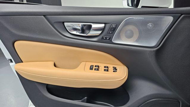 S60 3rd generation T5 Inscription