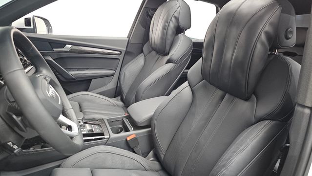 Q5 (FY) 45 TFSI Quattro Premium