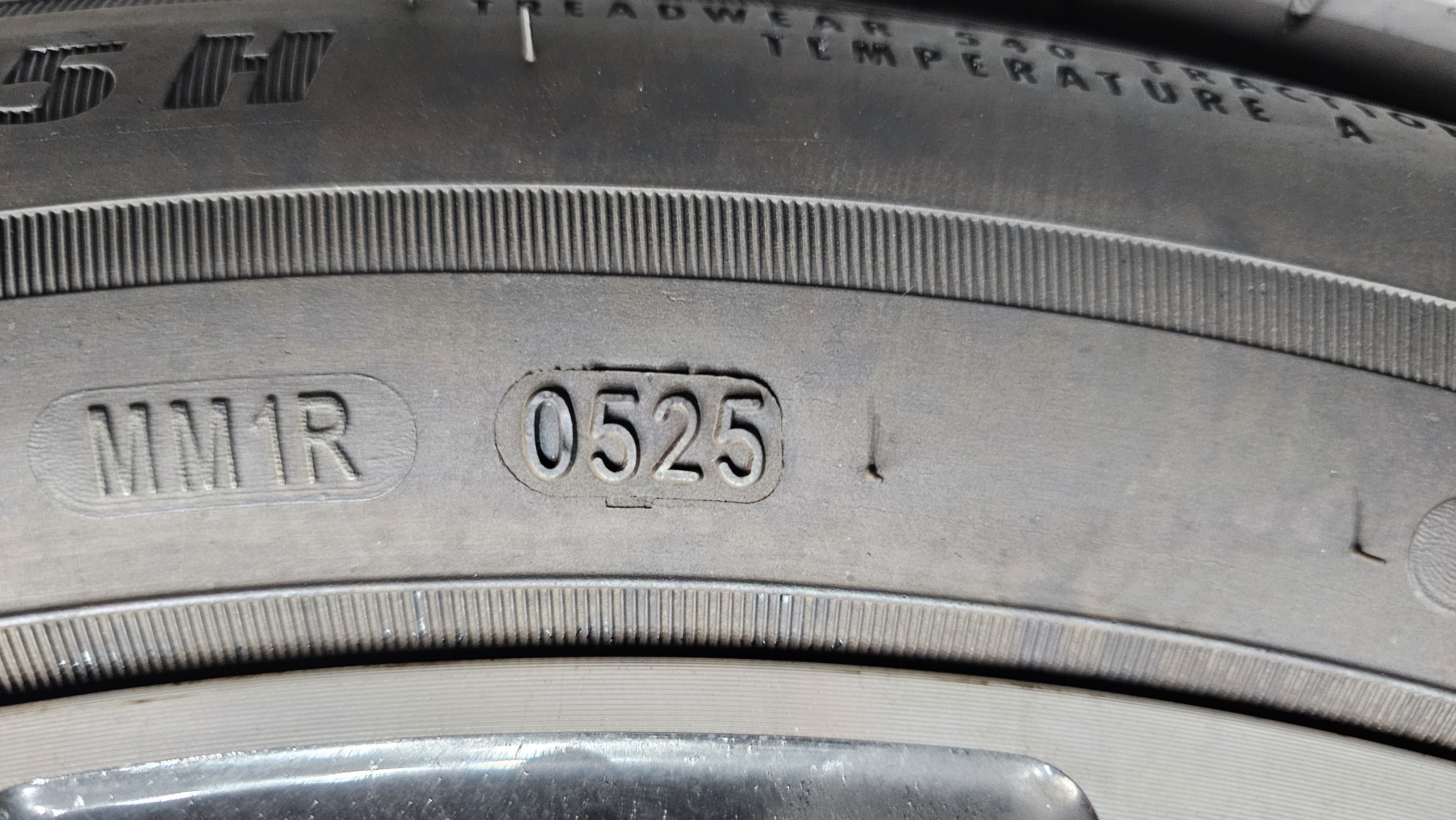 4 25 كرنفال .