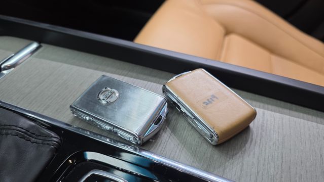 S60 3rd generation T5 Inscription