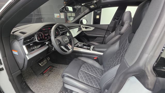 Q8 (4M) 55 TFSI Quattro Premium