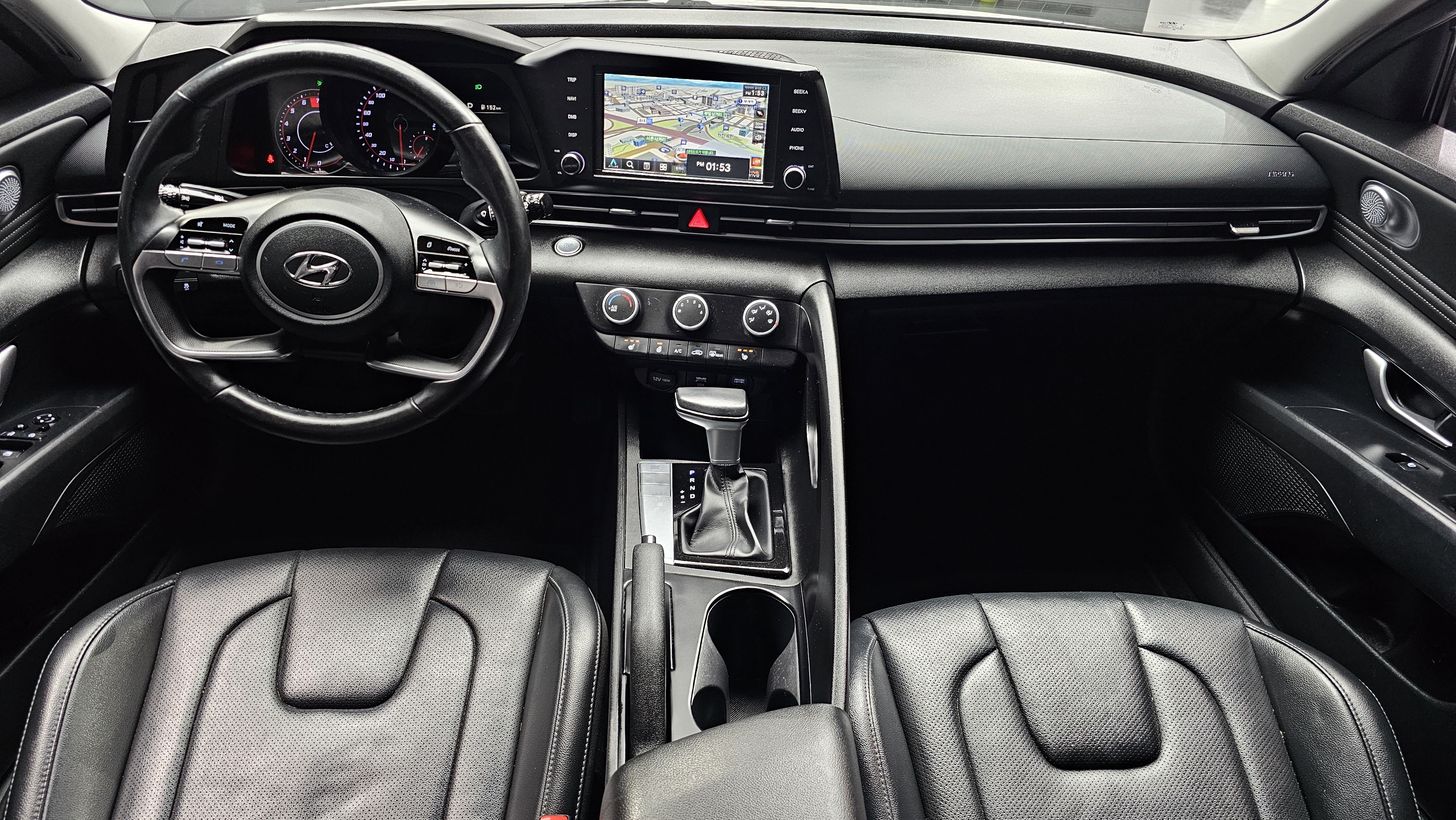 أبيض الداخل ملاحة !