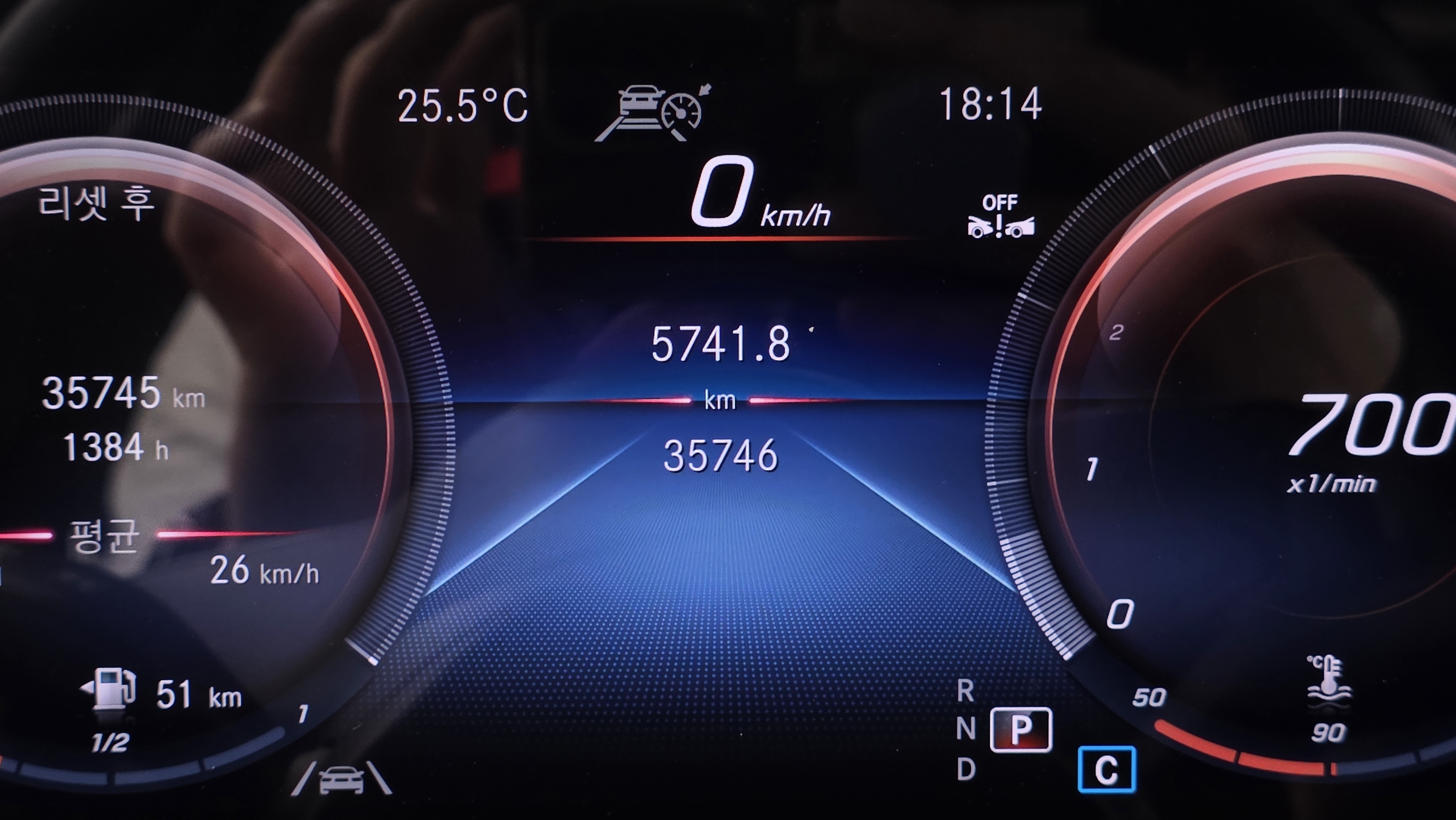 3 5 , !