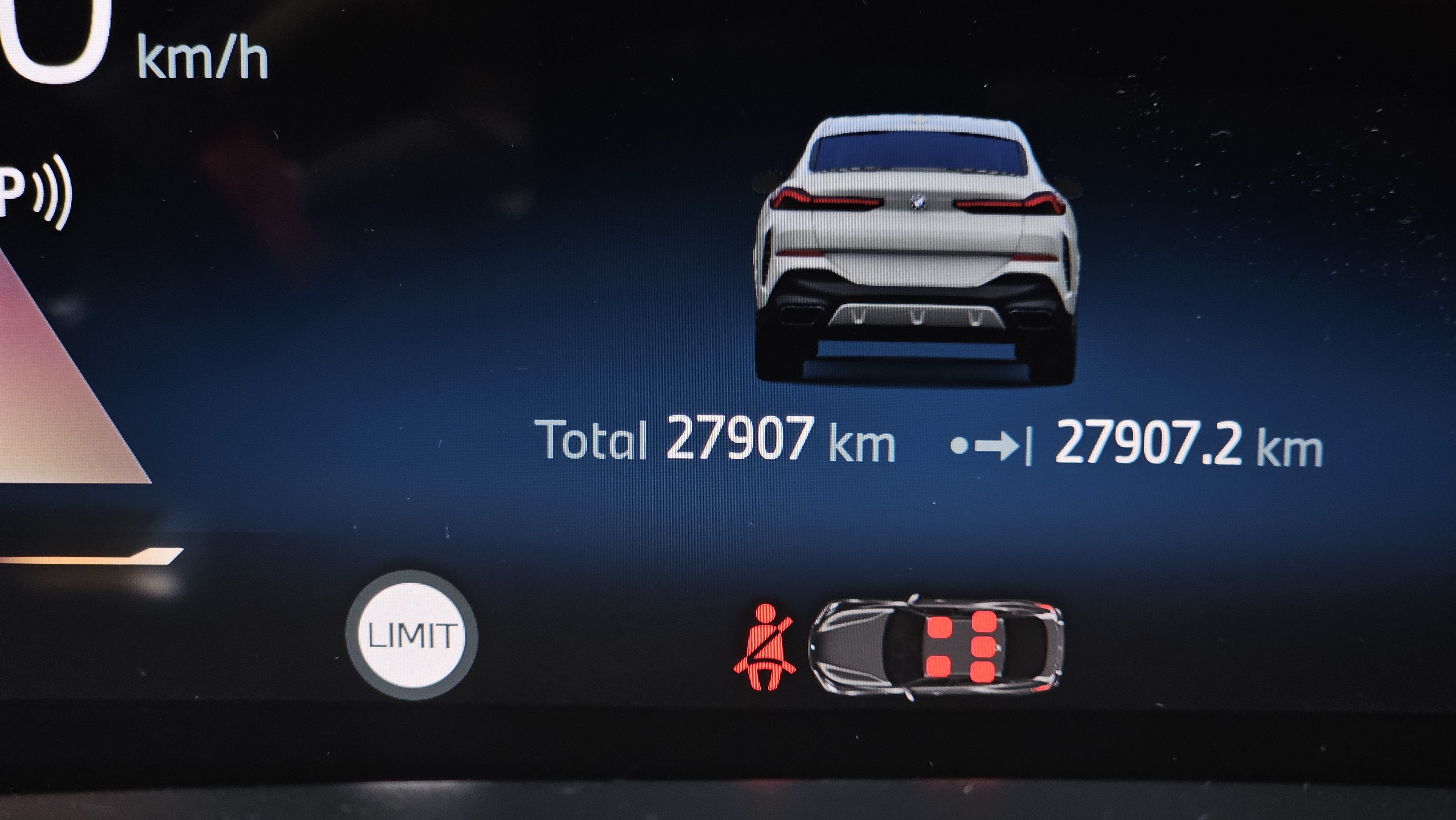أبيض X6 . •الخارج !