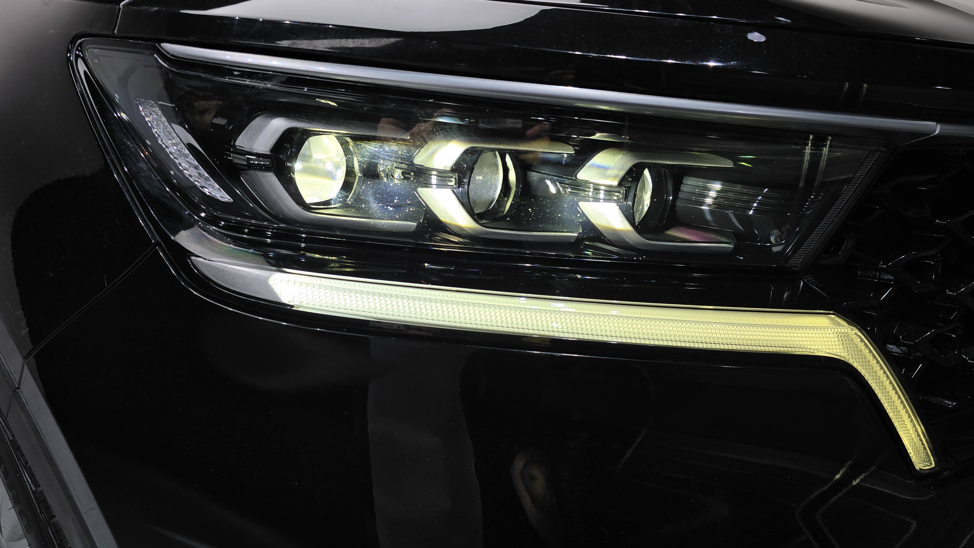 LED
