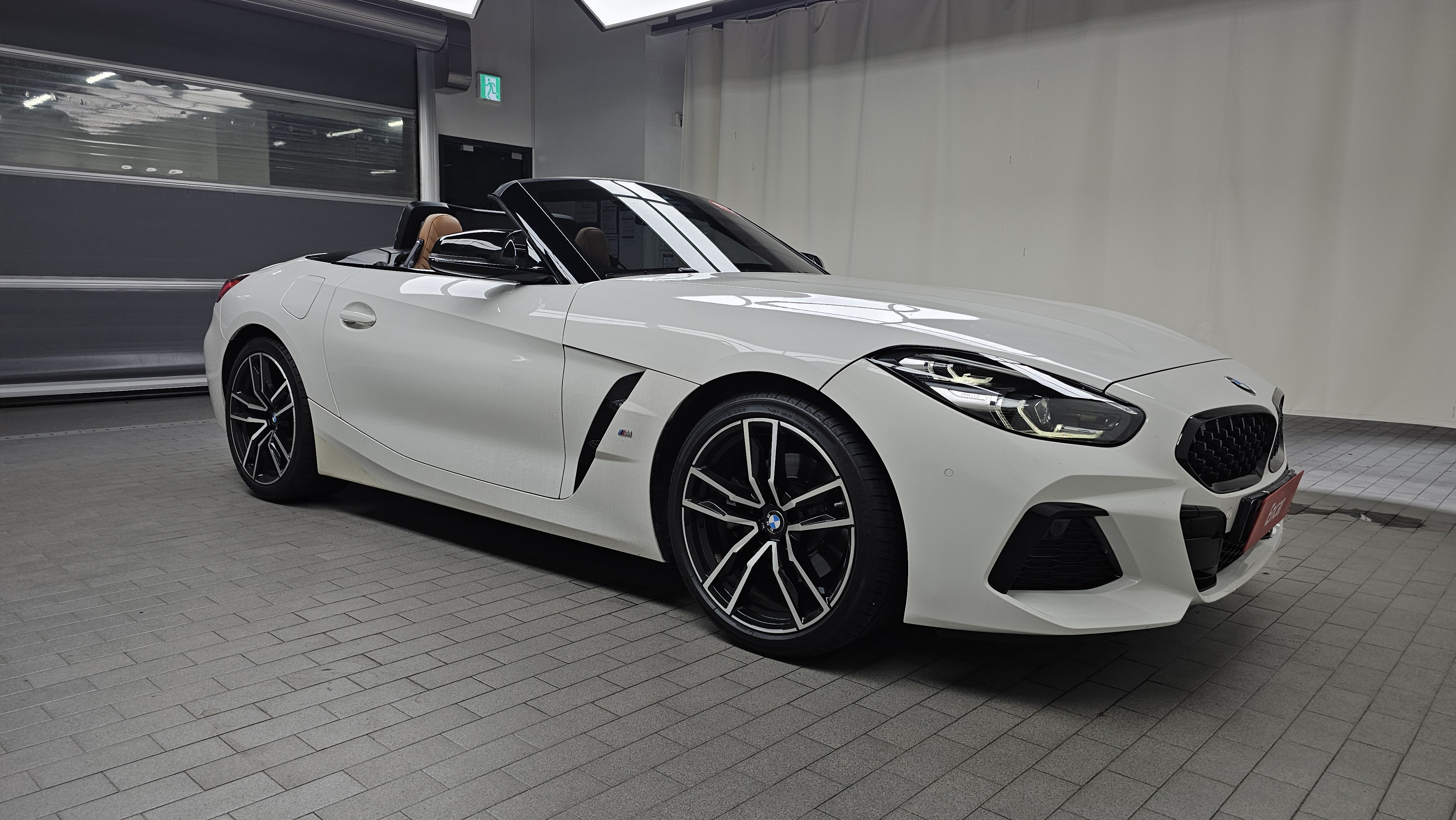 Z4 ! !