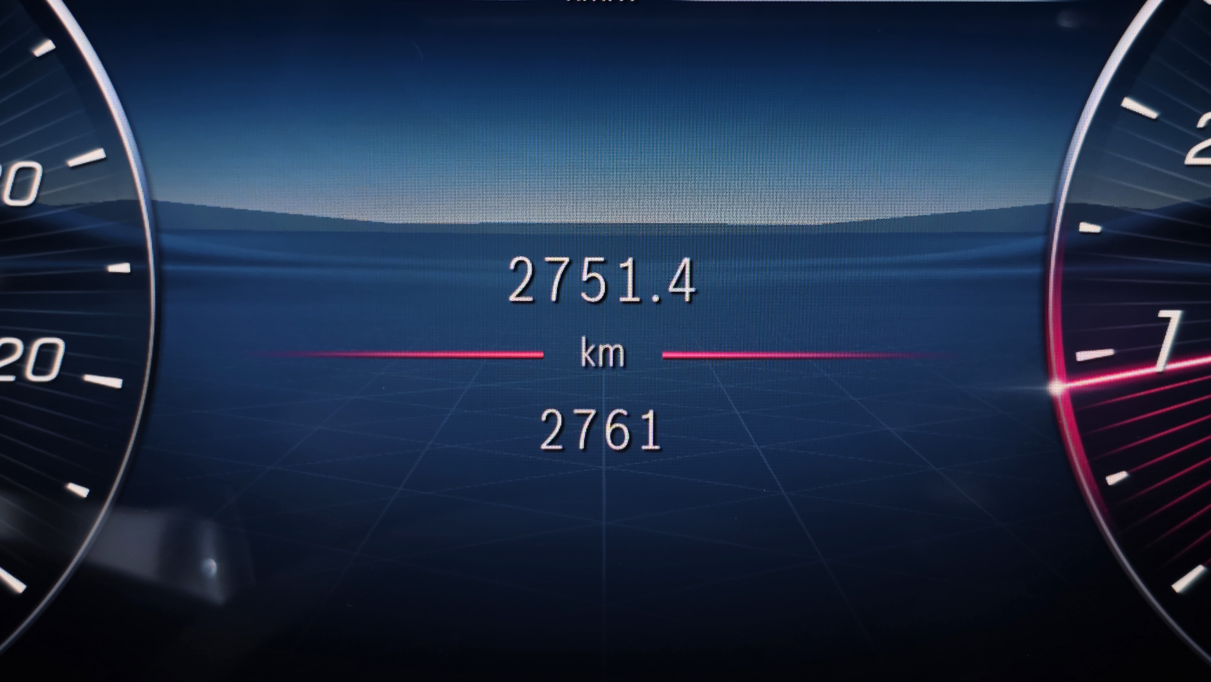 2 km الداخل .