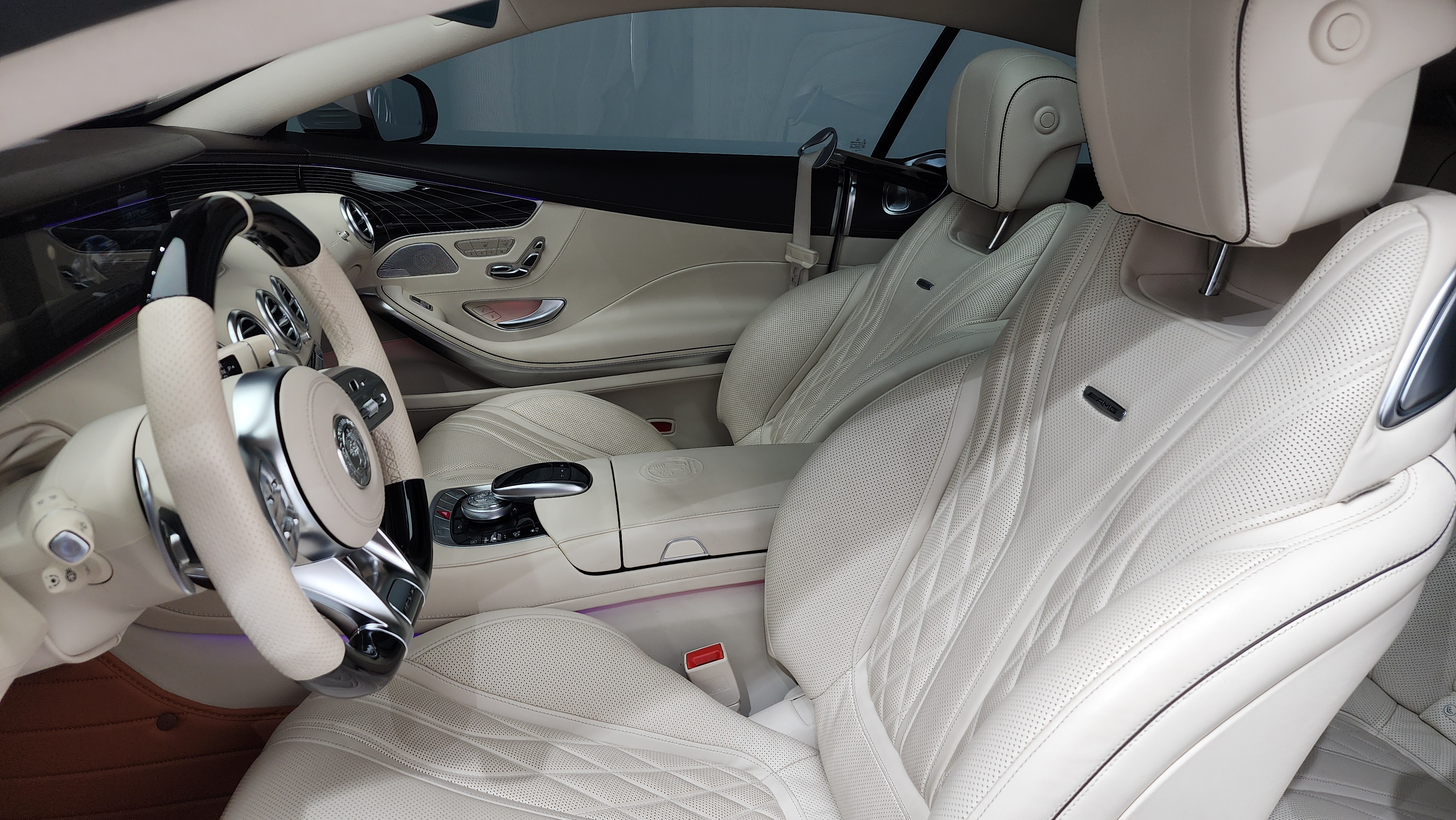 بيج S63 AMG فاخر . الداخل , AMG . بريميوم , ~!!