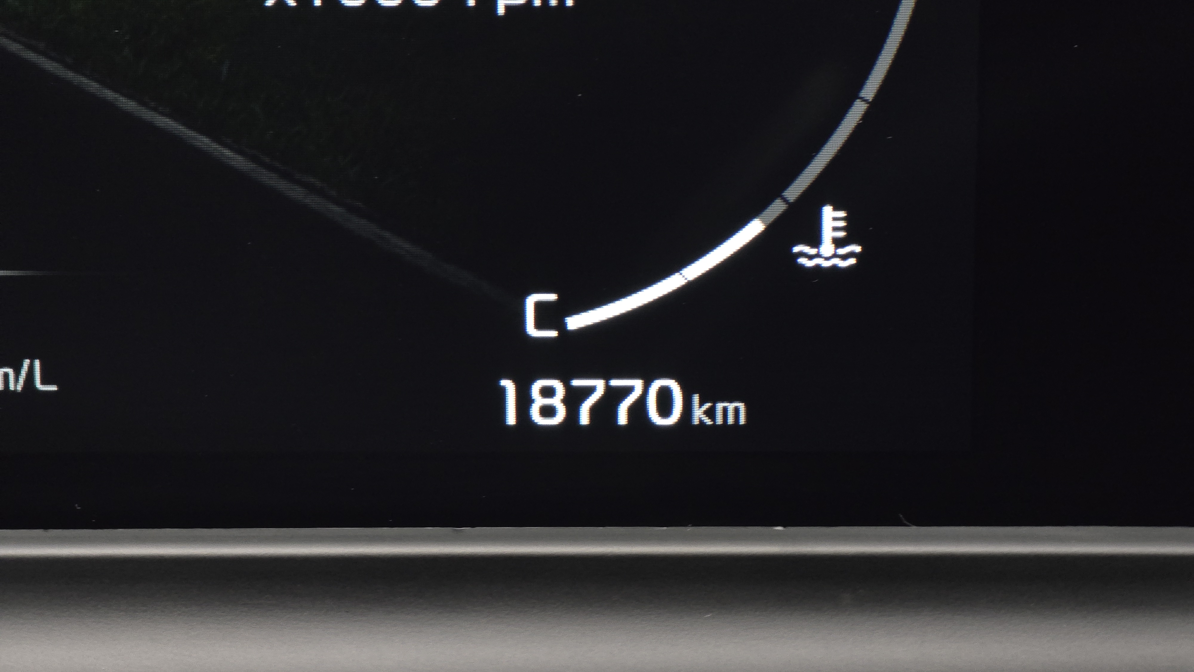 1 suv , ?