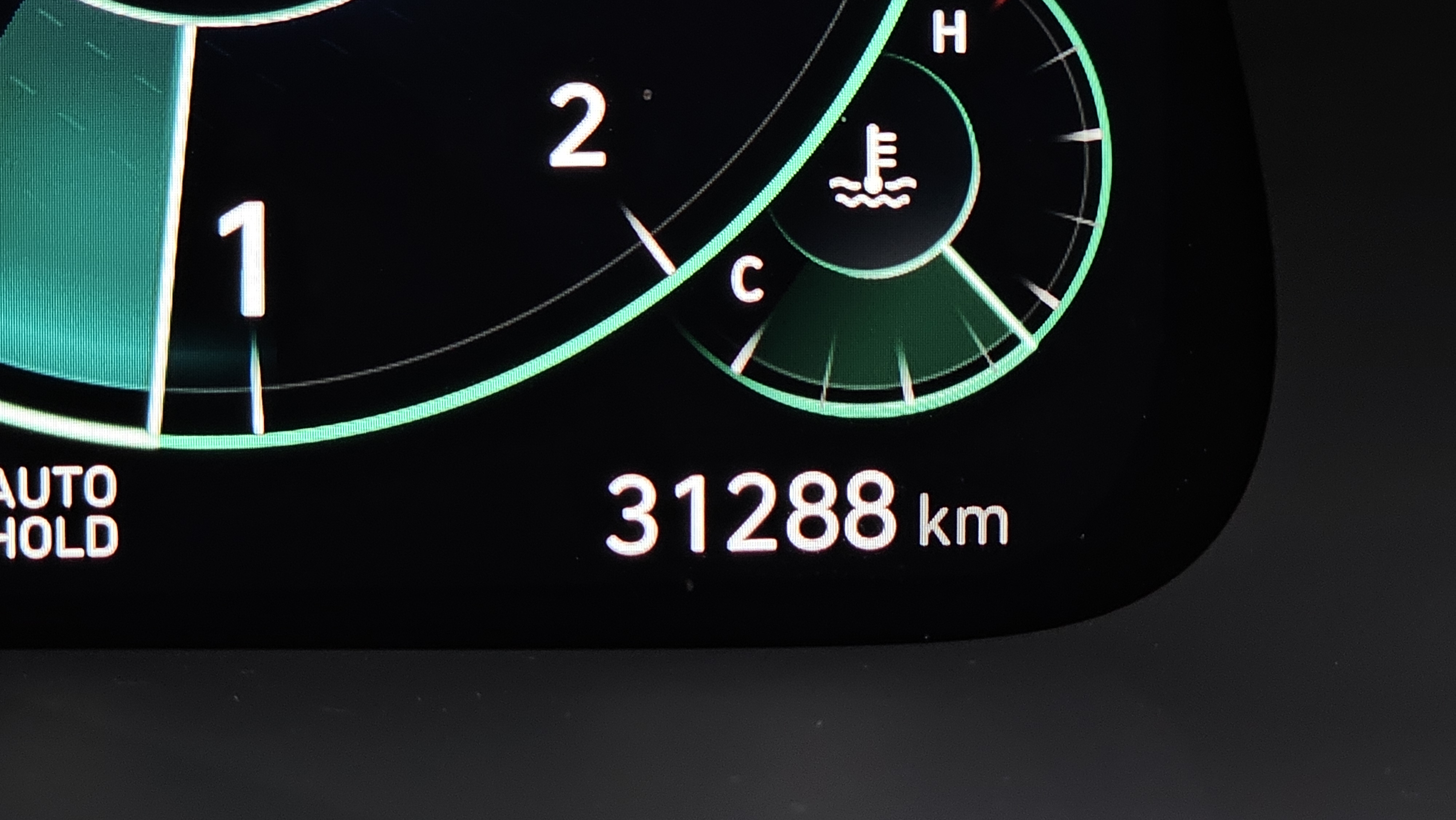 3 KM !