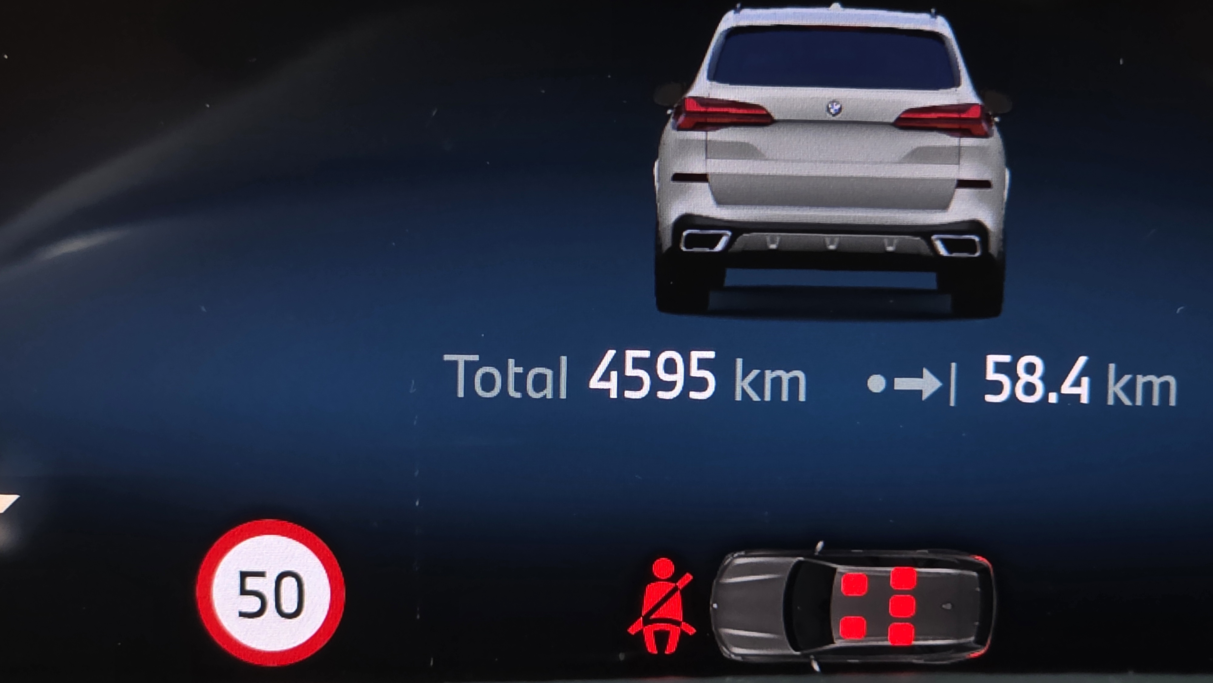 4595km