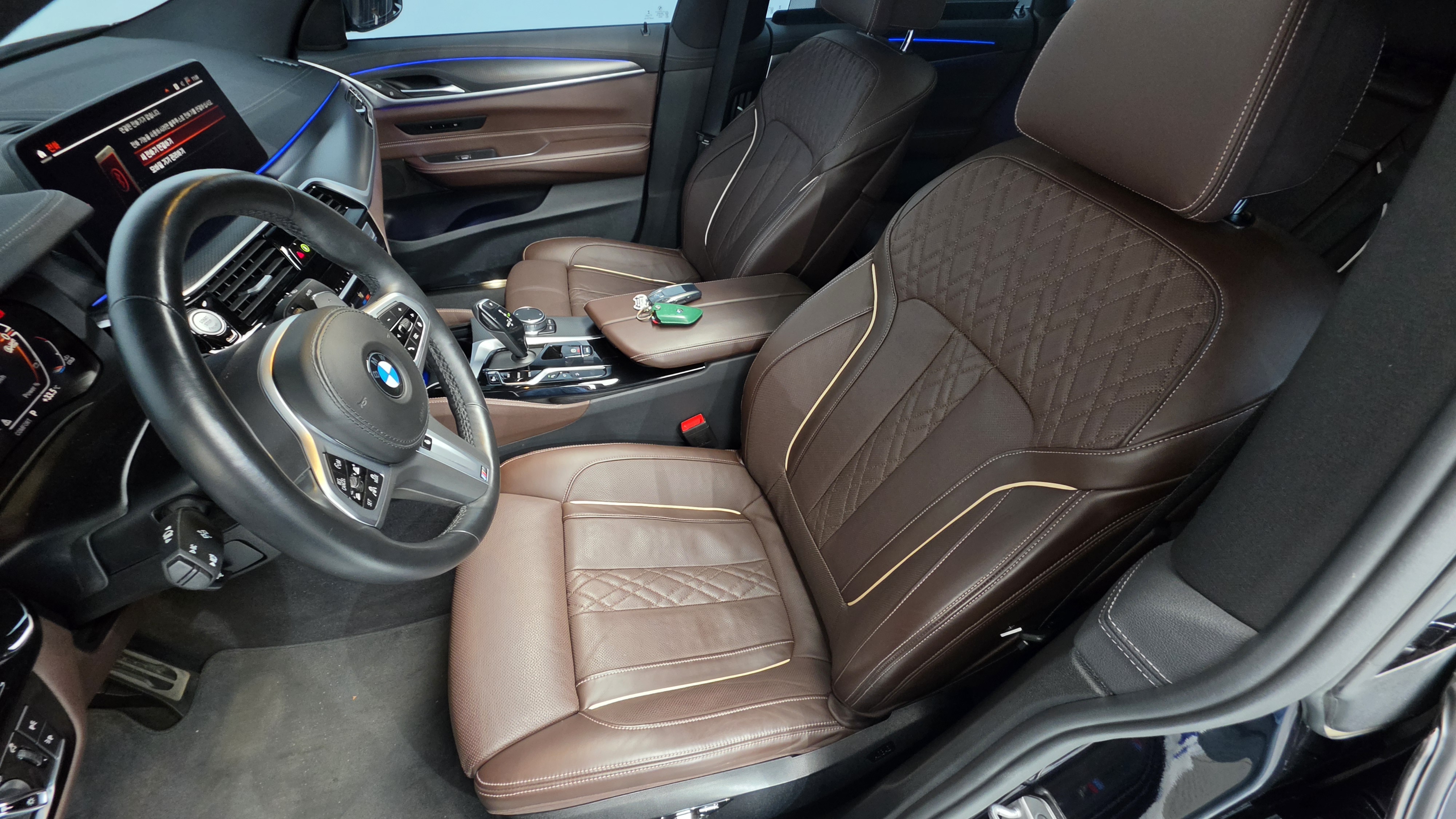 الداخل . راي 360 , بريميوم 620d M سبورت .