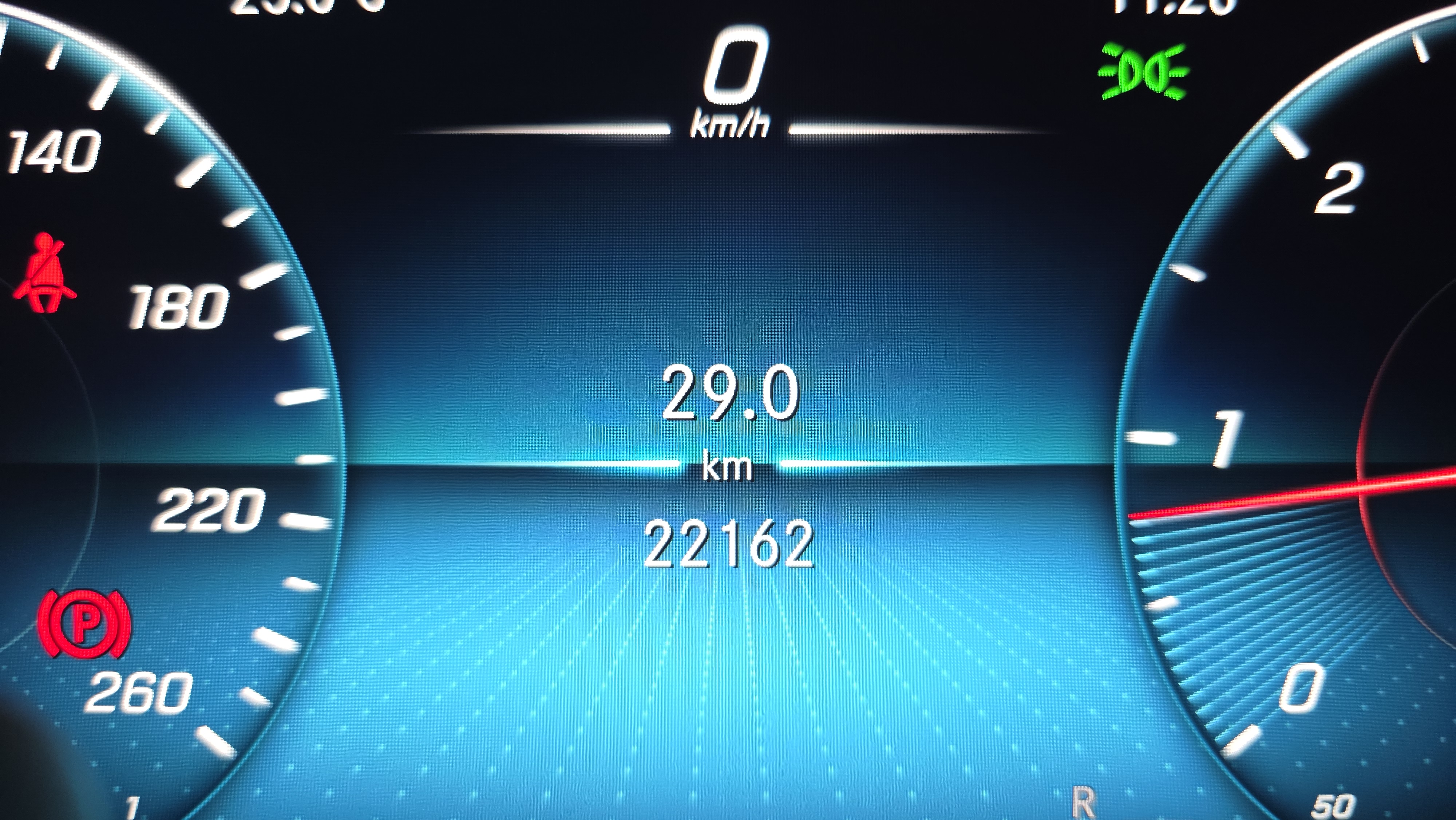 21 5 22000km الداخل راي GLC !