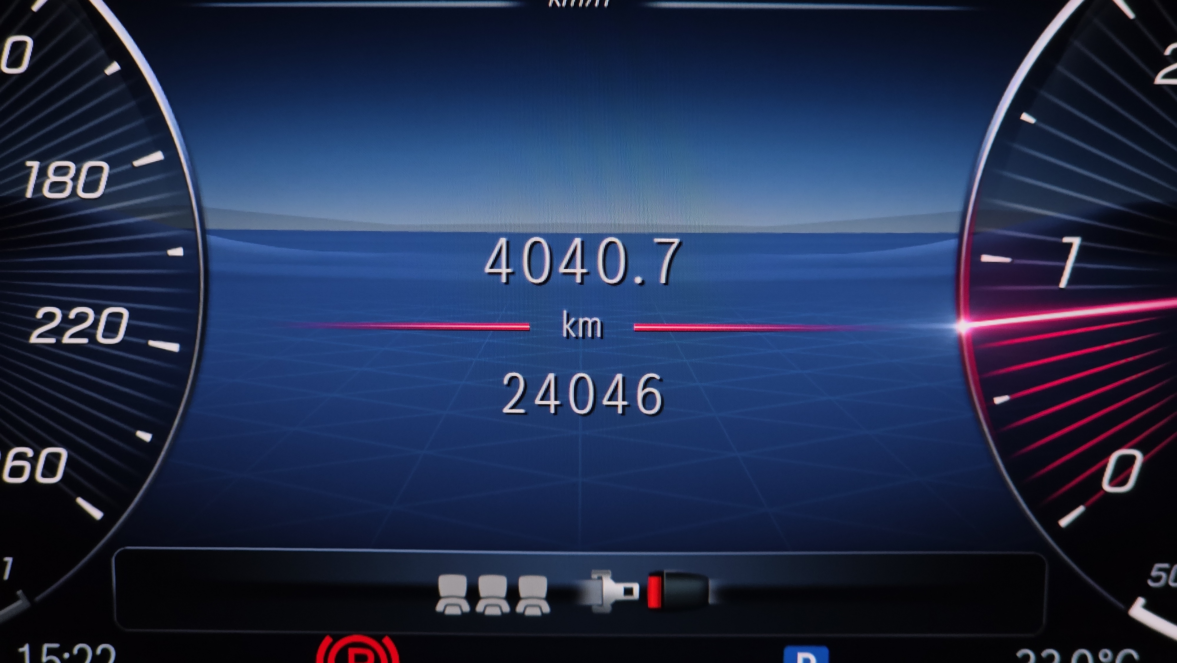 2 km , Beige . , .