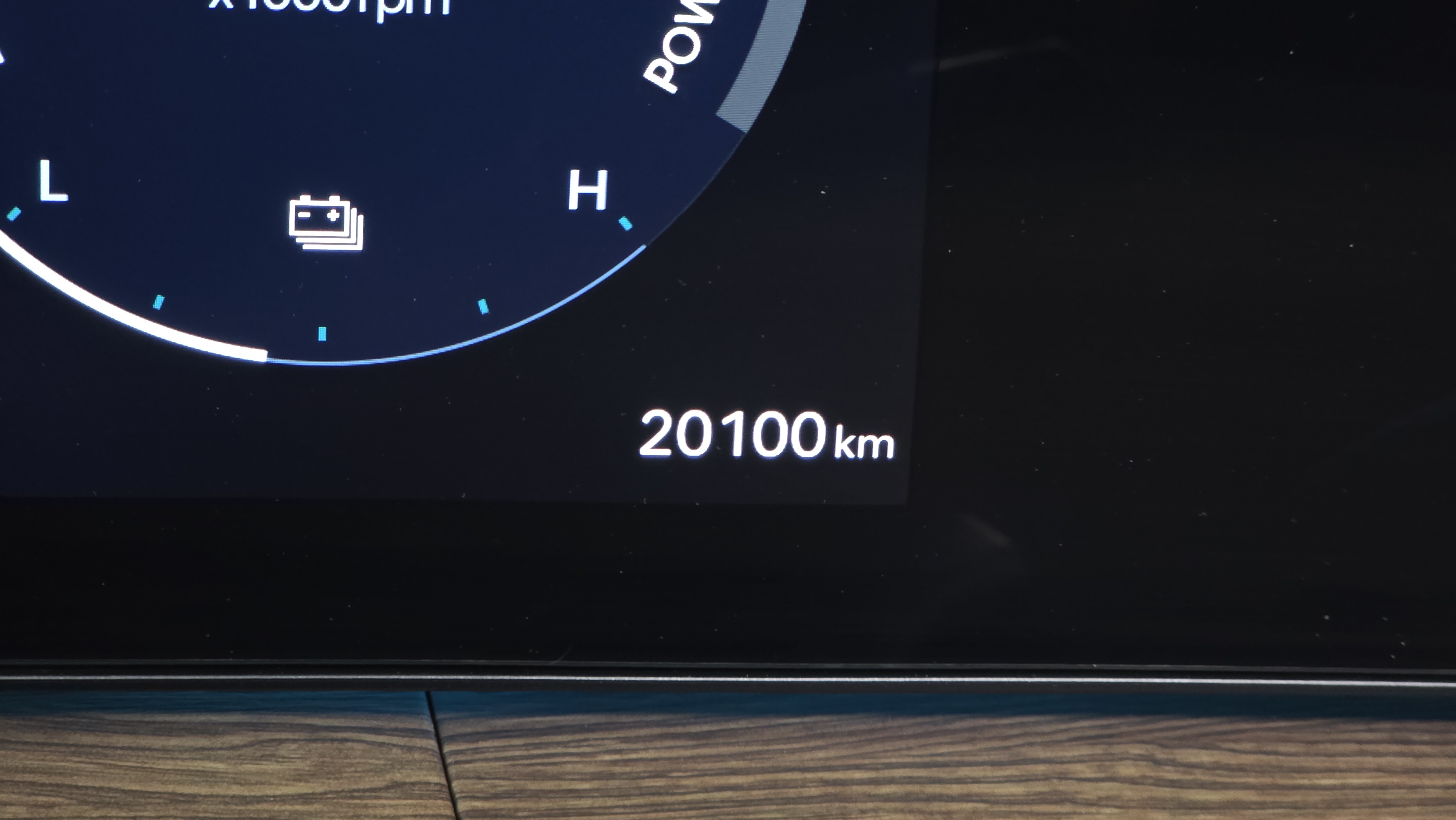 2 km . الداخل , . .