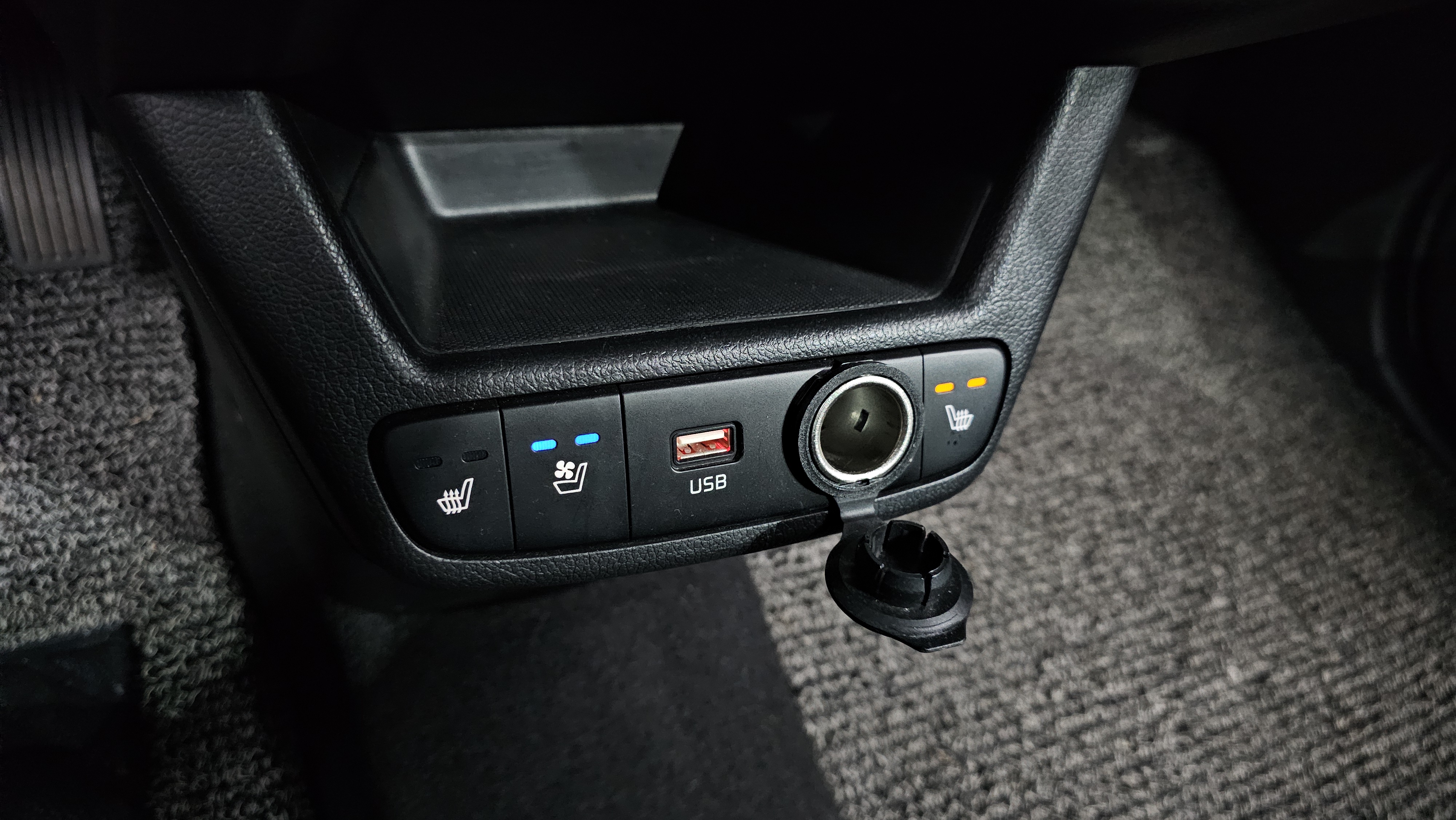 2 أسود