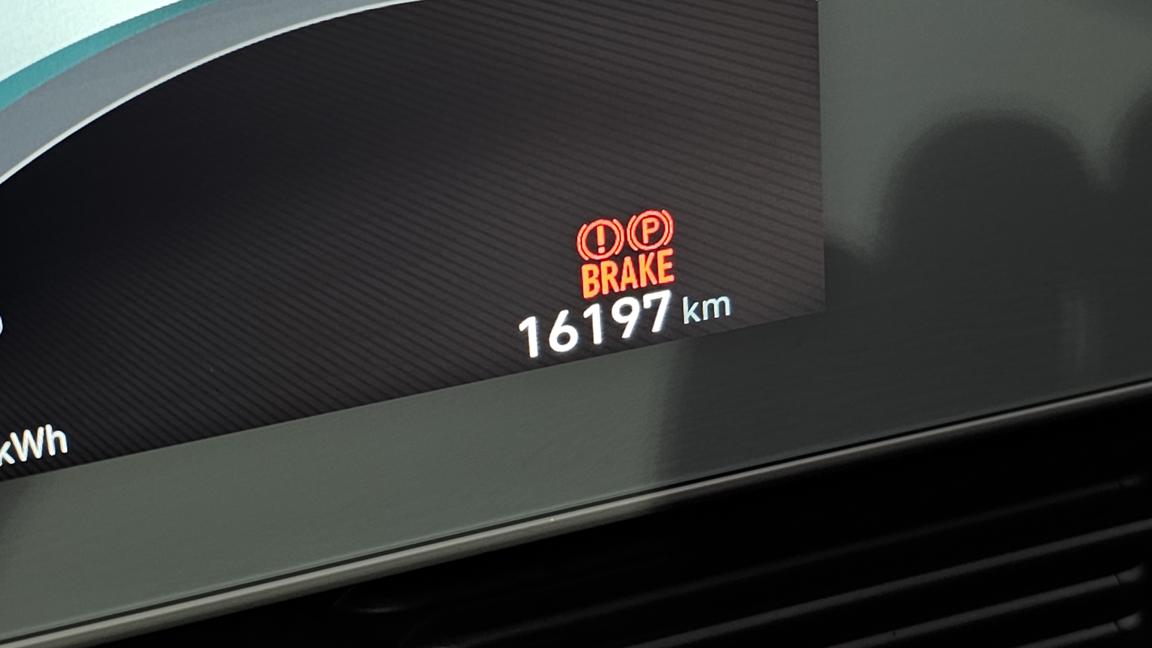 16,000km الداخل كهربائي !