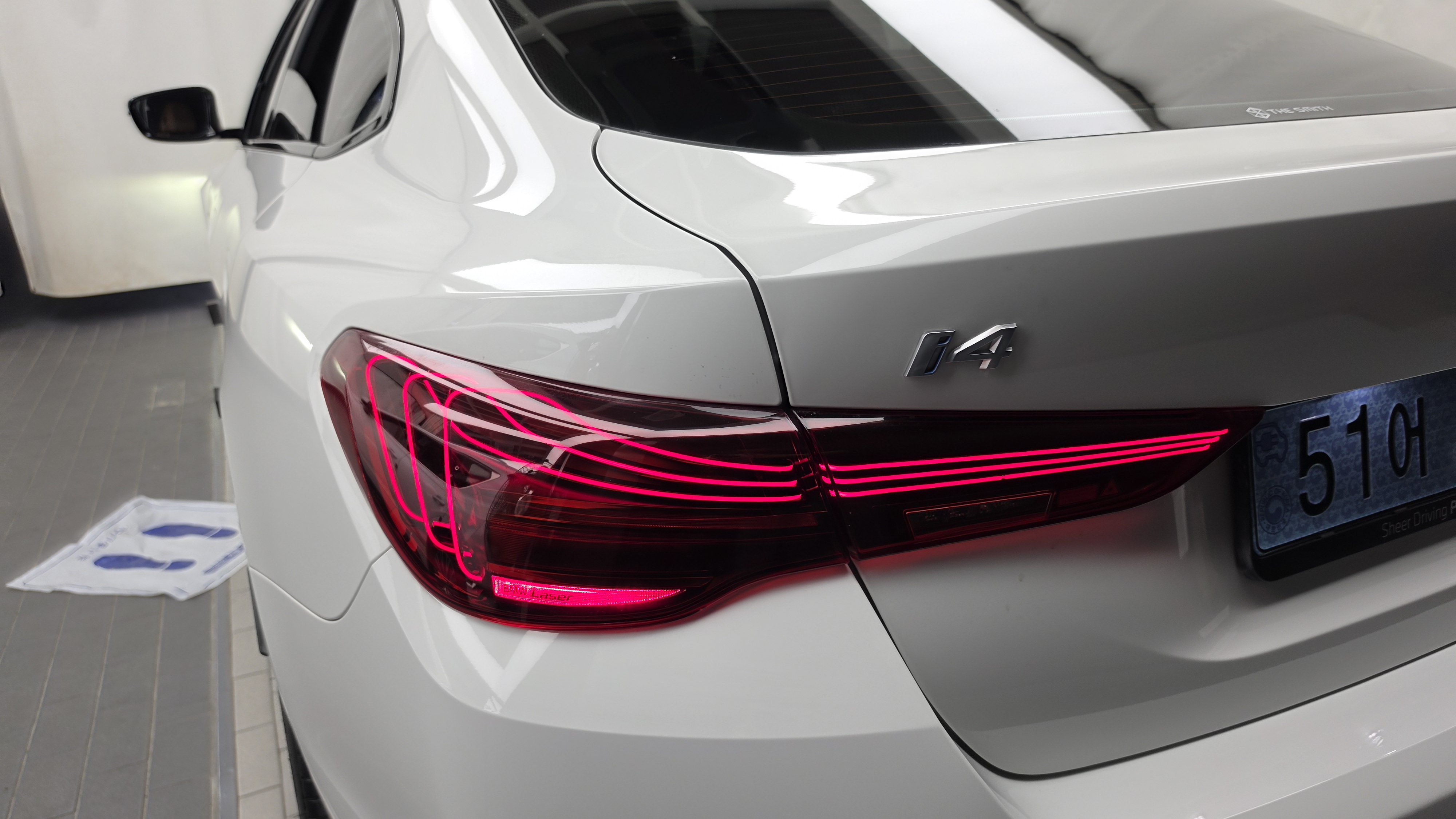 LED
